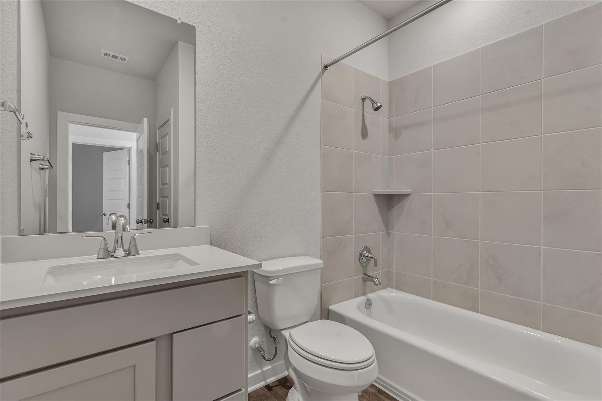 228 Bendecido Loop Property Photo 6