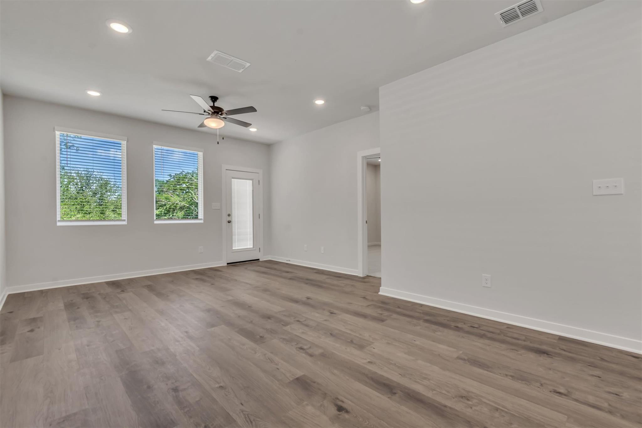 228 Bendecido Loop Property Photo 15