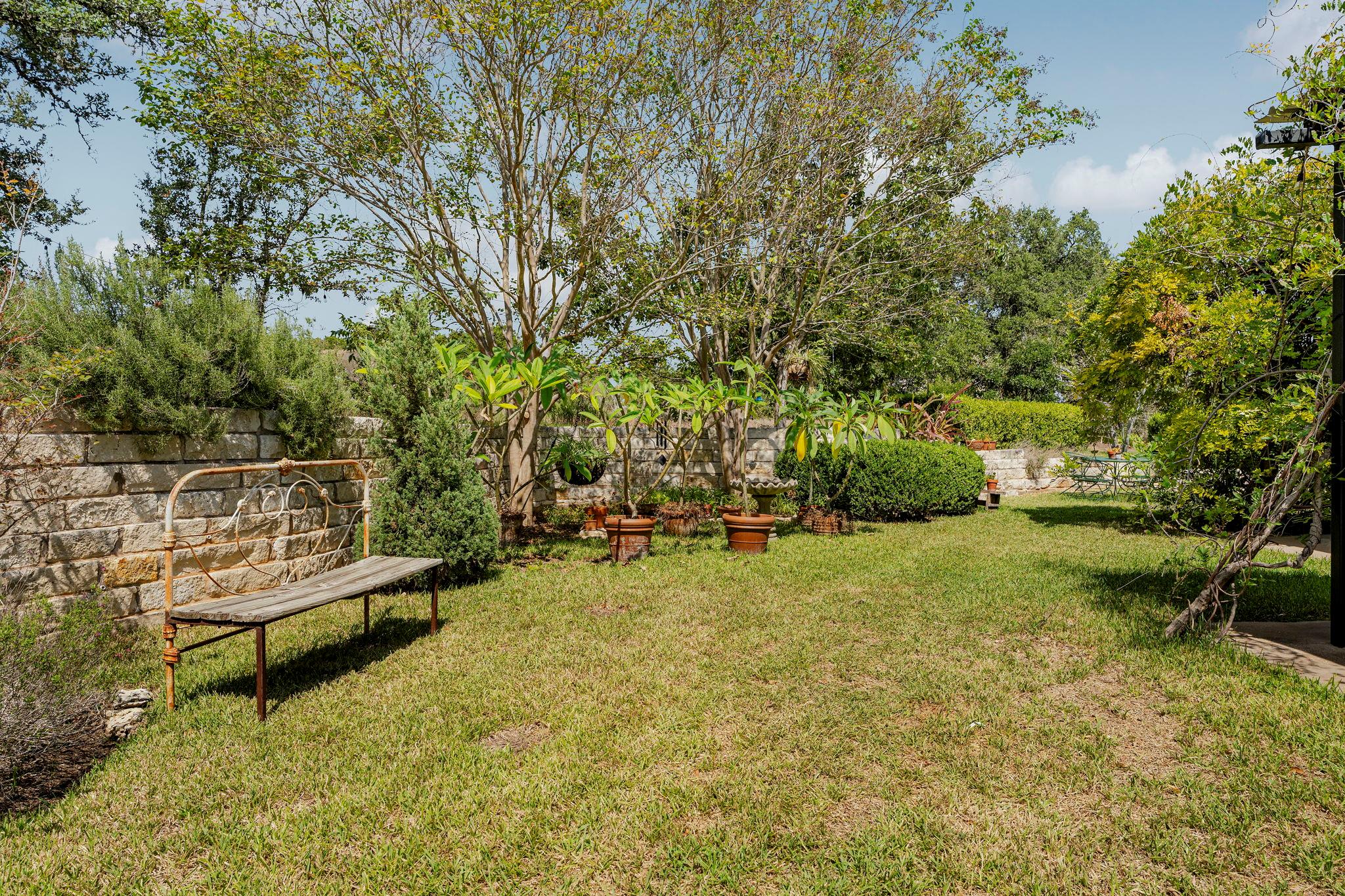 15420 Fox Run Dr Property Photo 33