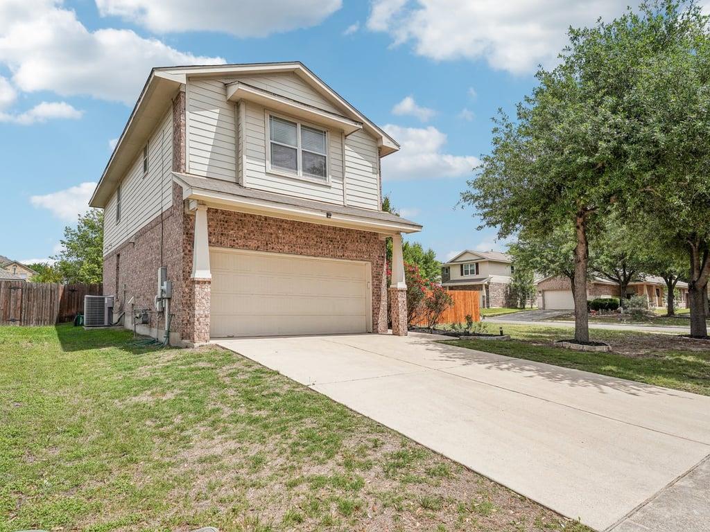 1700 Strobel LN Property Photo 1