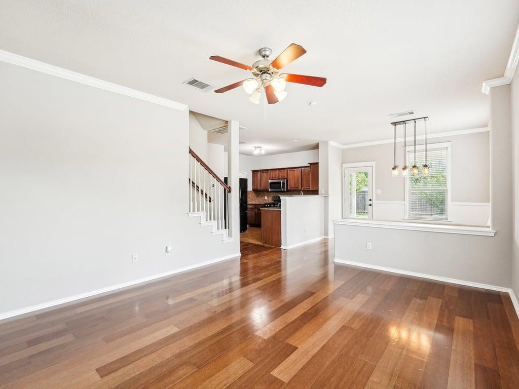 1700 Strobel Ln Property Photo 3