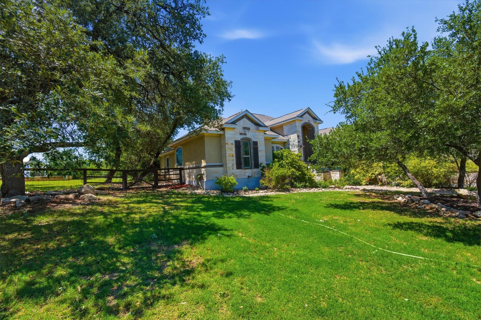 1106 Private Road 3702 None Property Photo 40