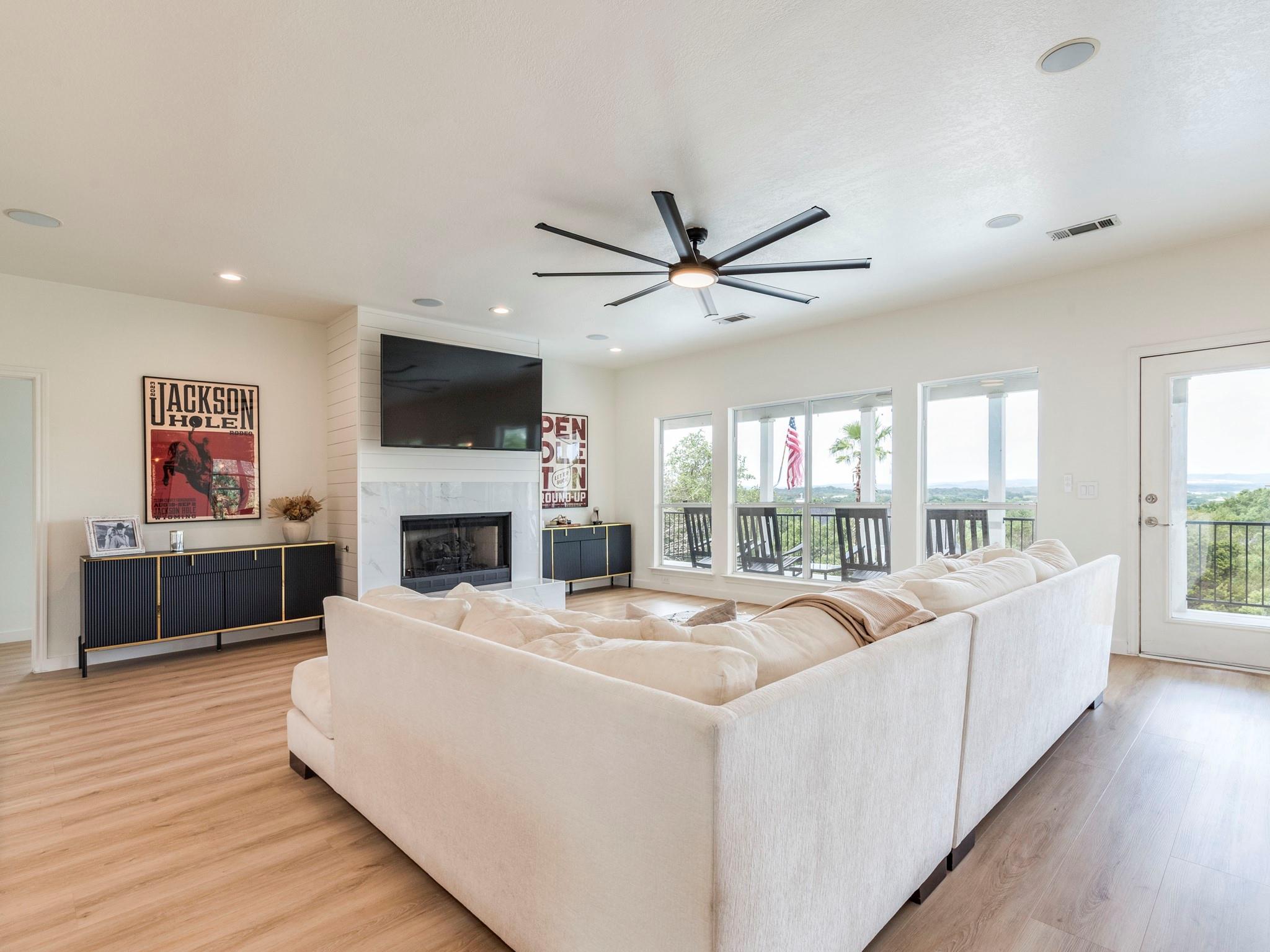 22401 Briarview Dr Property Photo 15