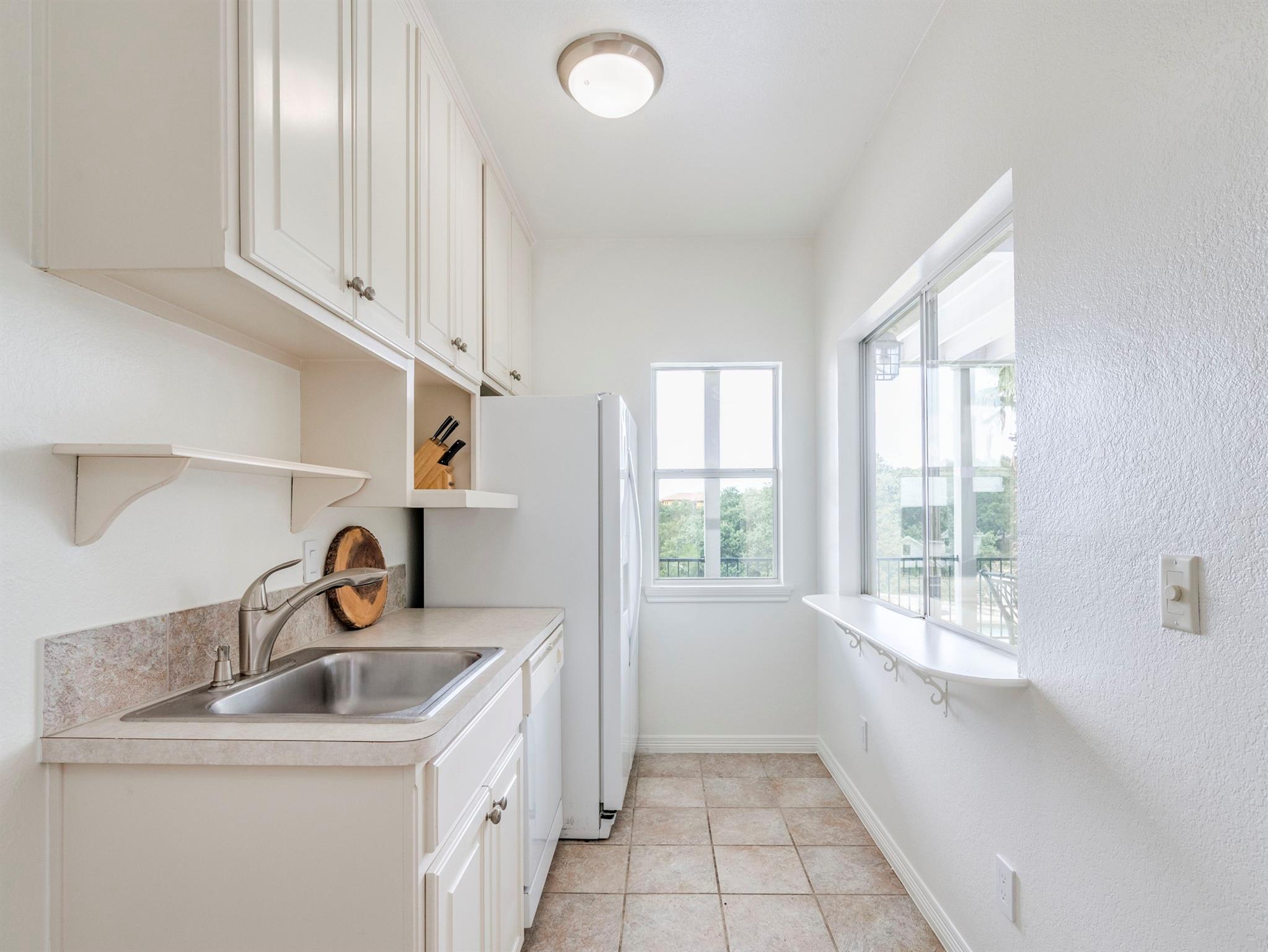 22401 Briarview Dr Property Photo 31