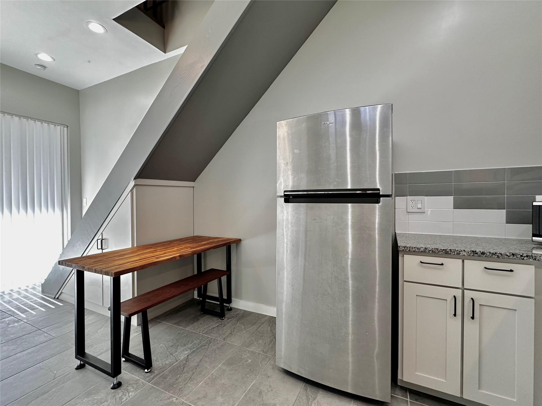 914 E 39th St #2 Property Photo 12