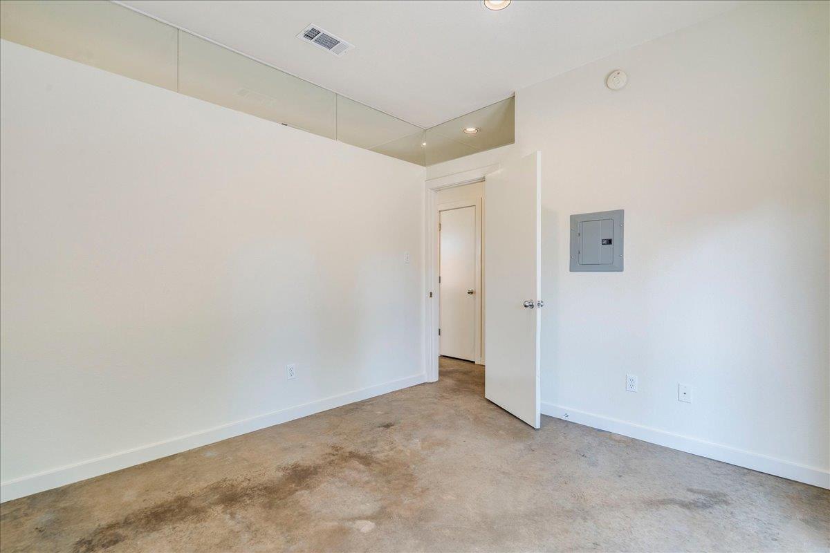 2811 Hardeman St #b Property Photo 13