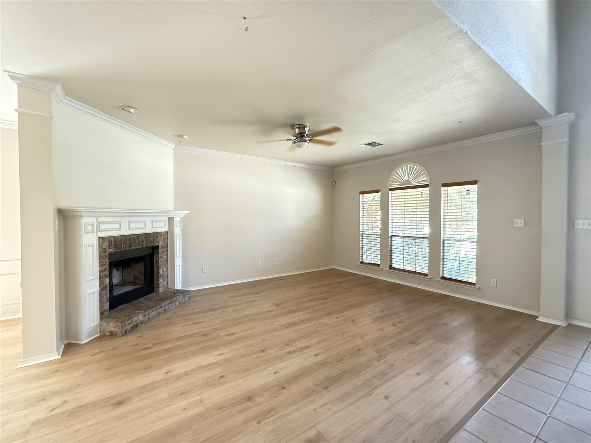 109 Mission Dr Property Photo 5