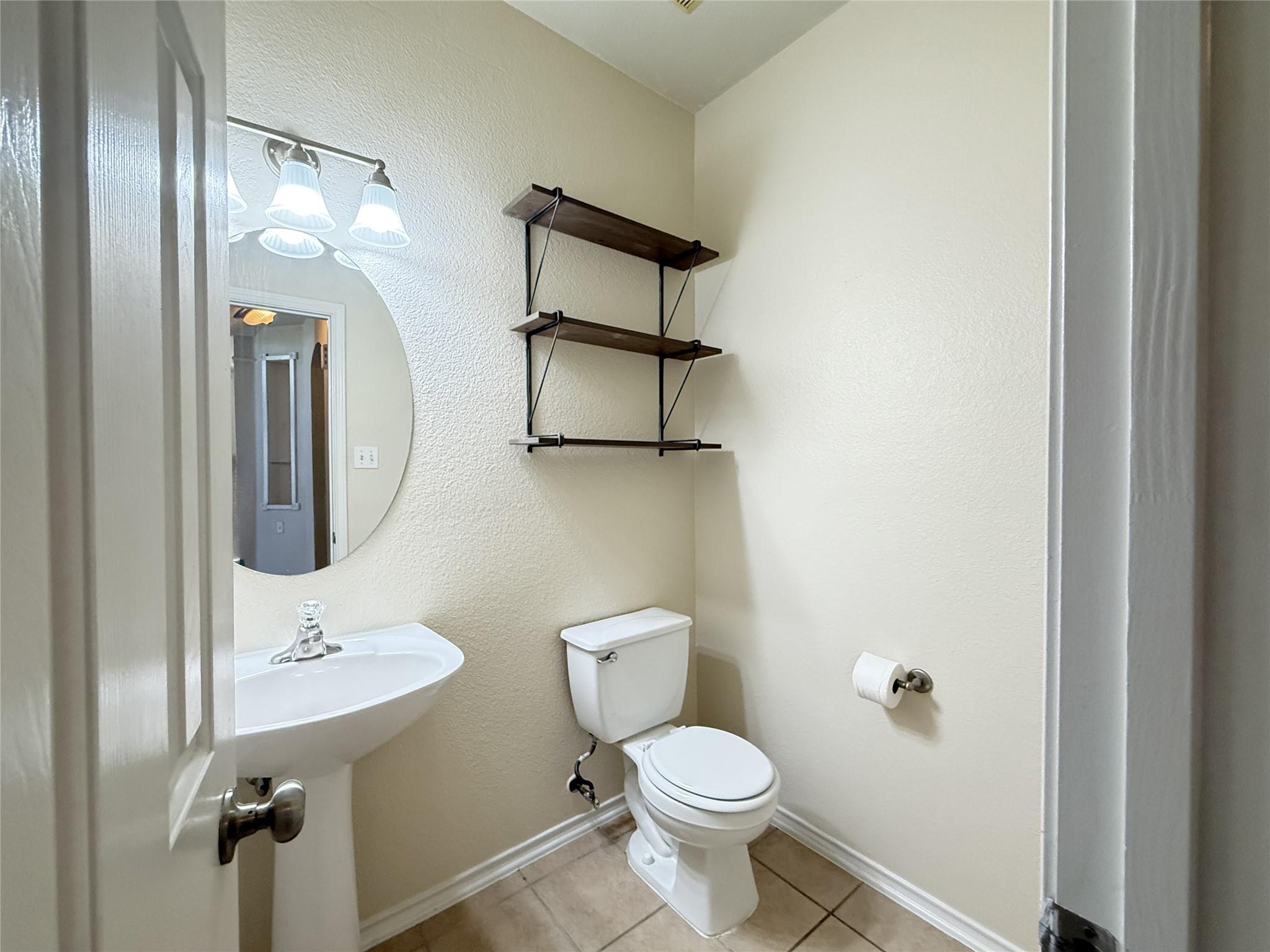 109 Mission Dr Property Photo 14