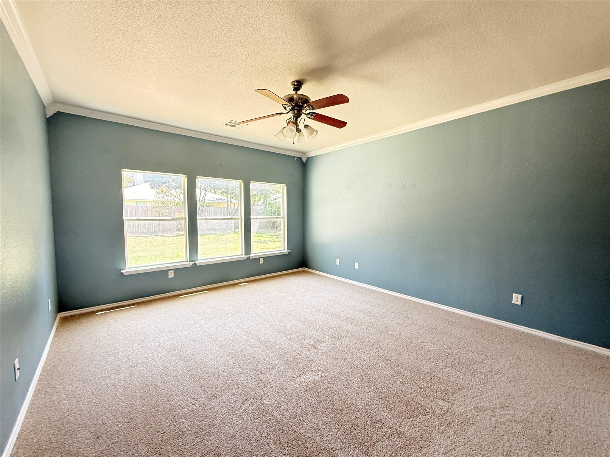 109 Mission Dr Property Photo 17