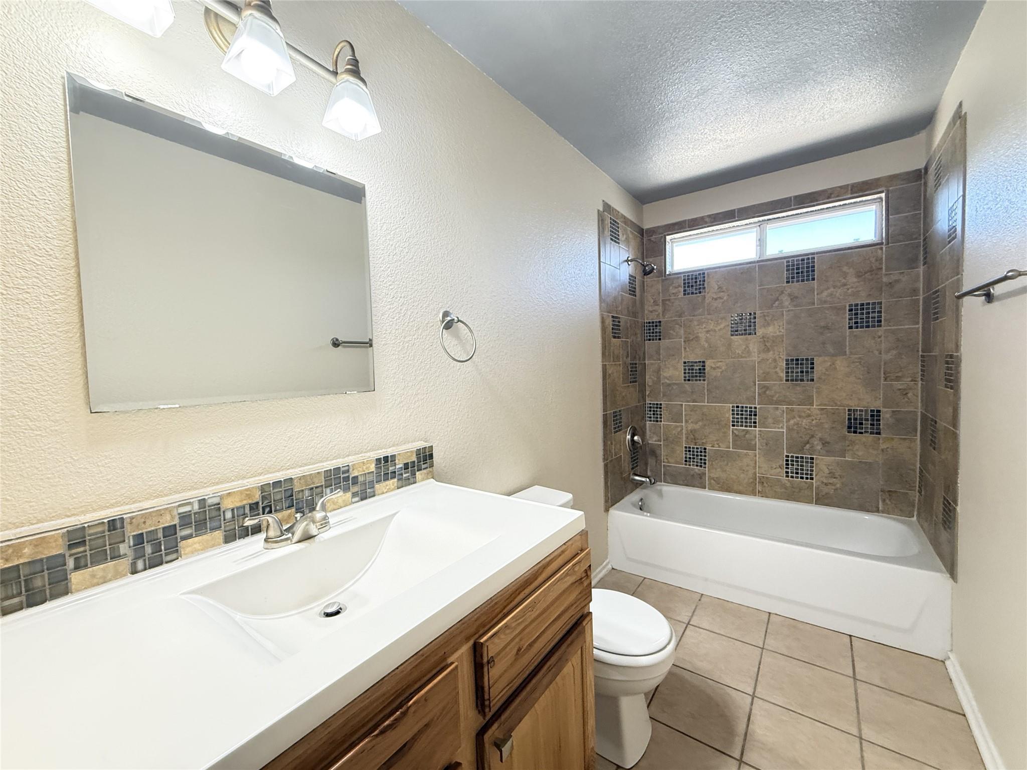 109 Mission Dr Property Photo 21