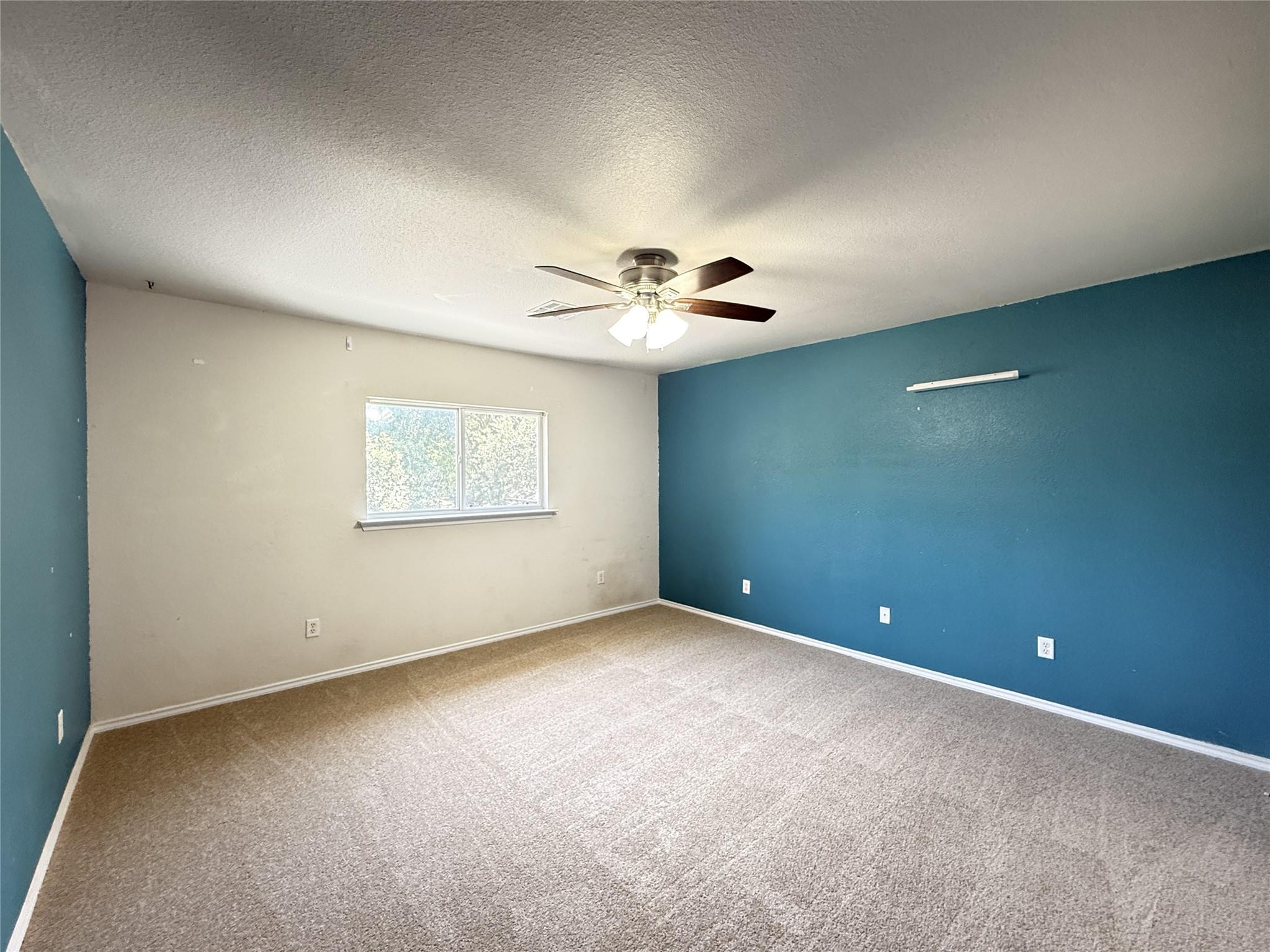 109 Mission Dr Property Photo 23