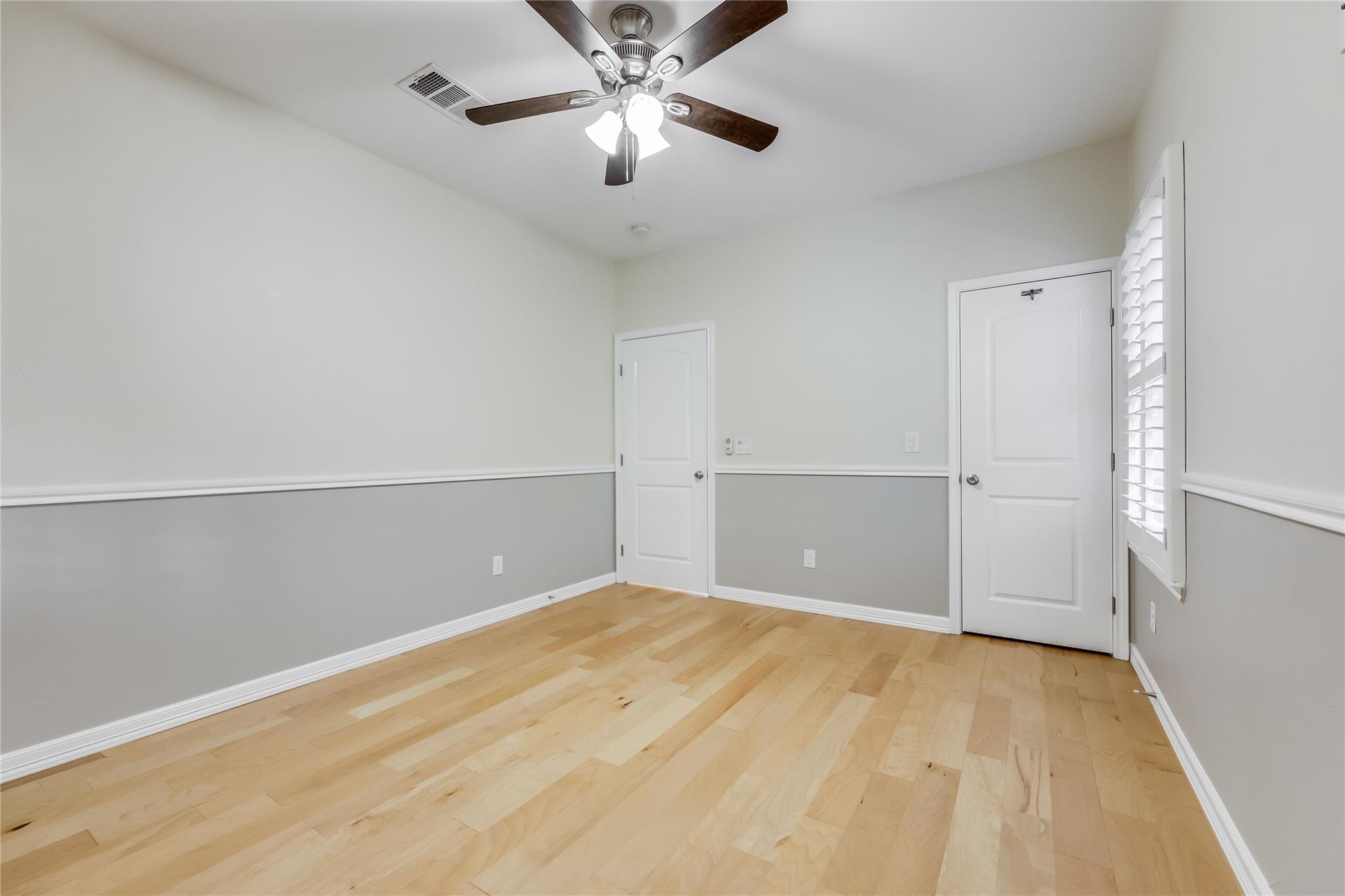 2009 American Dr Property Photo 36