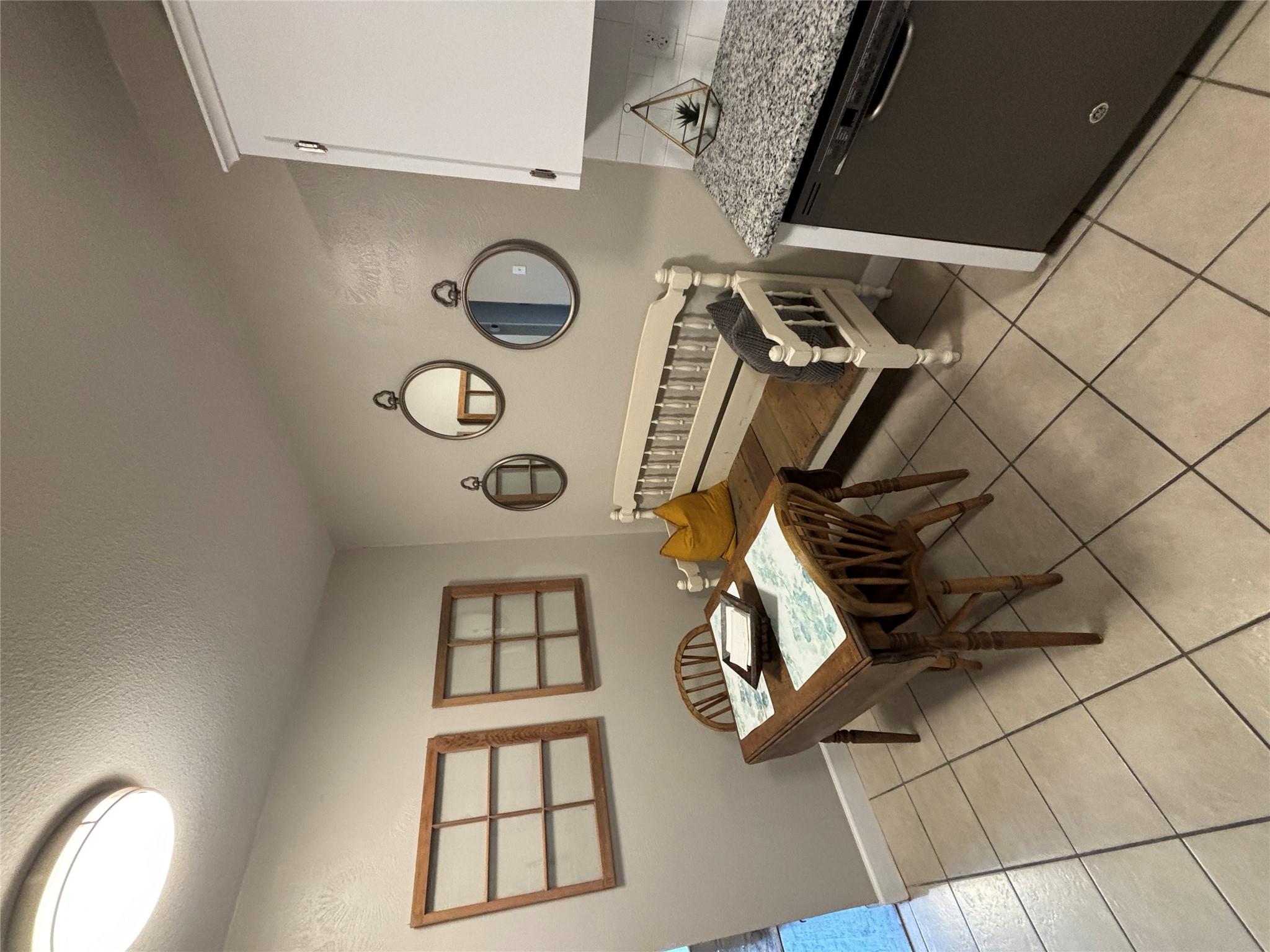 1307 Sherry Ln #b Property Photo 9