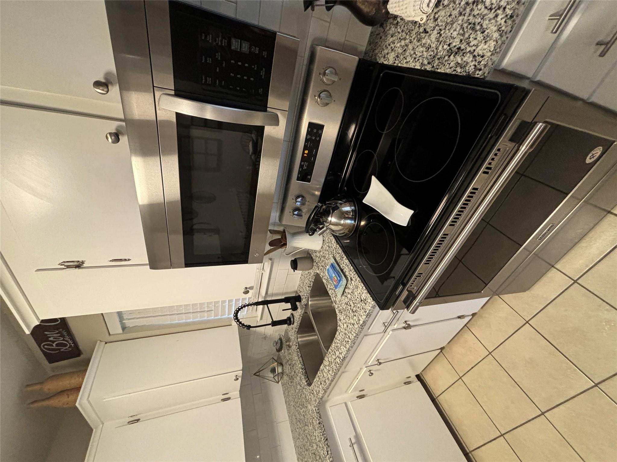1307 Sherry Ln #b Property Photo 18
