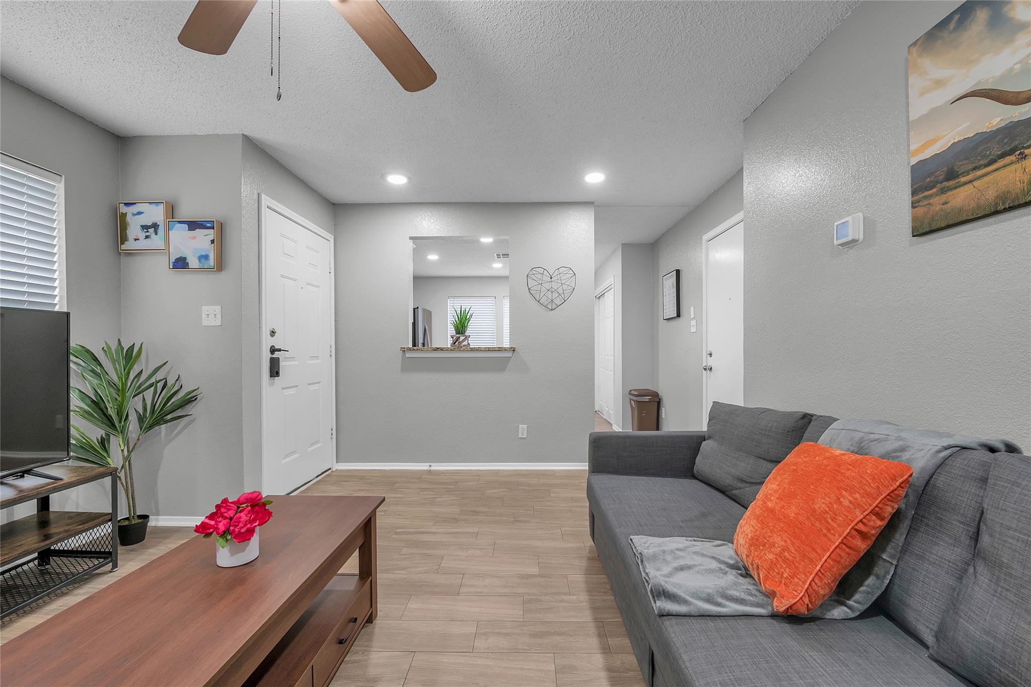 1507 Hollow Tree Blvd Property Photo 8