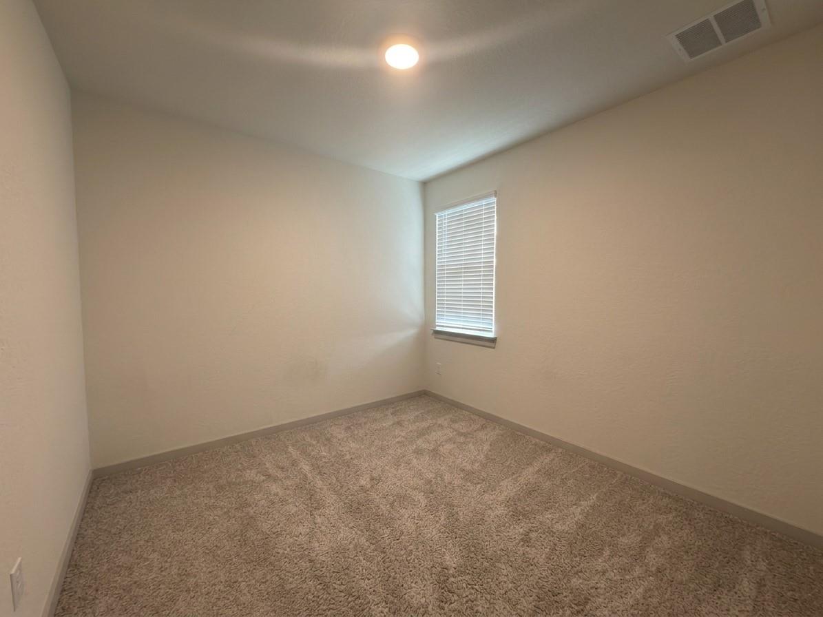 3001 Egan Dr Property Photo 9