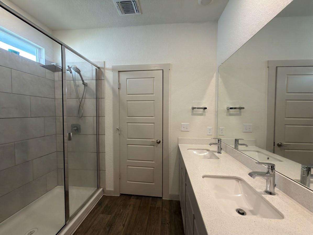 3001 Egan Dr Property Photo 19