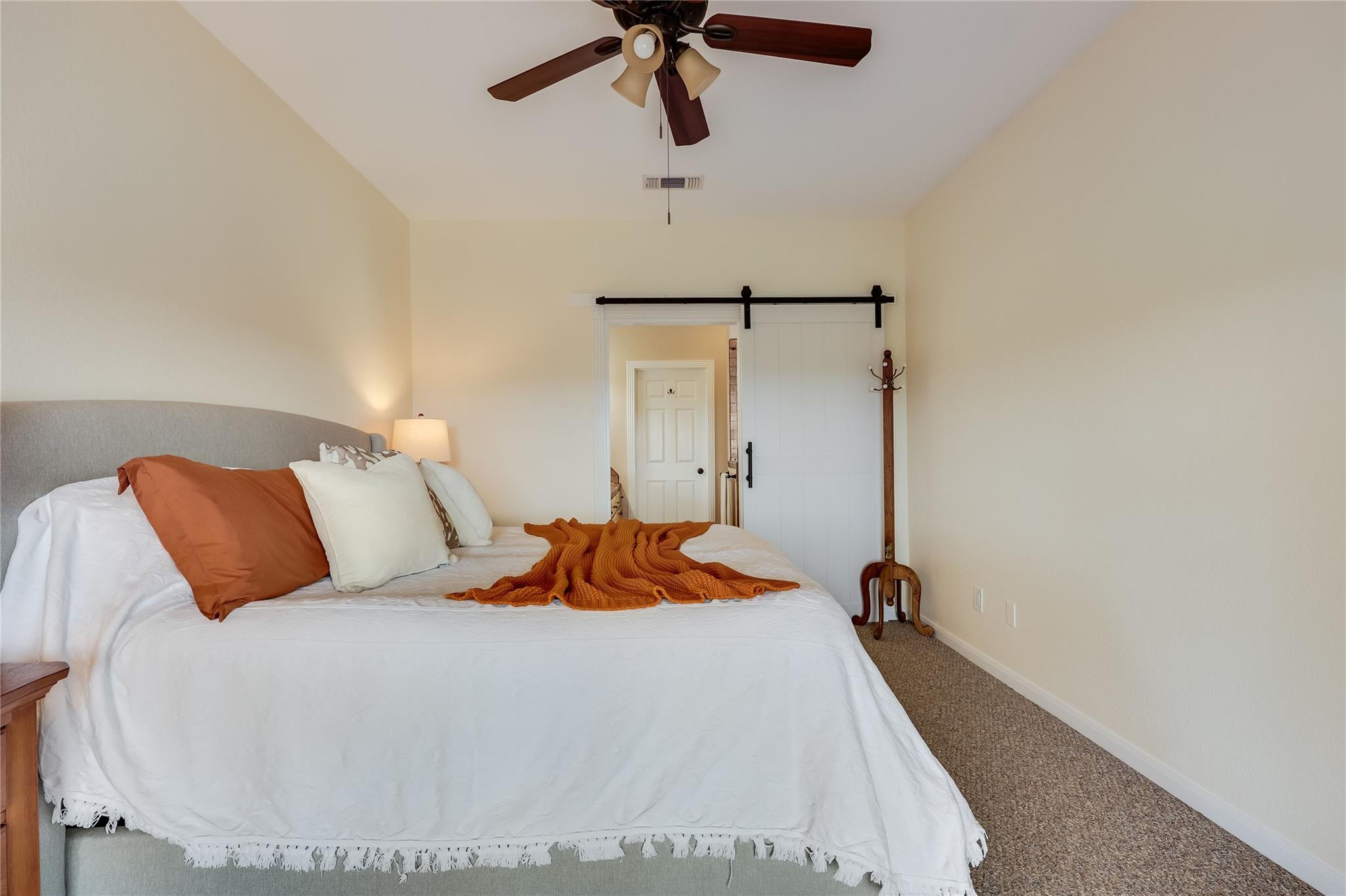 5200 Arrowhead Dr Property Photo 18