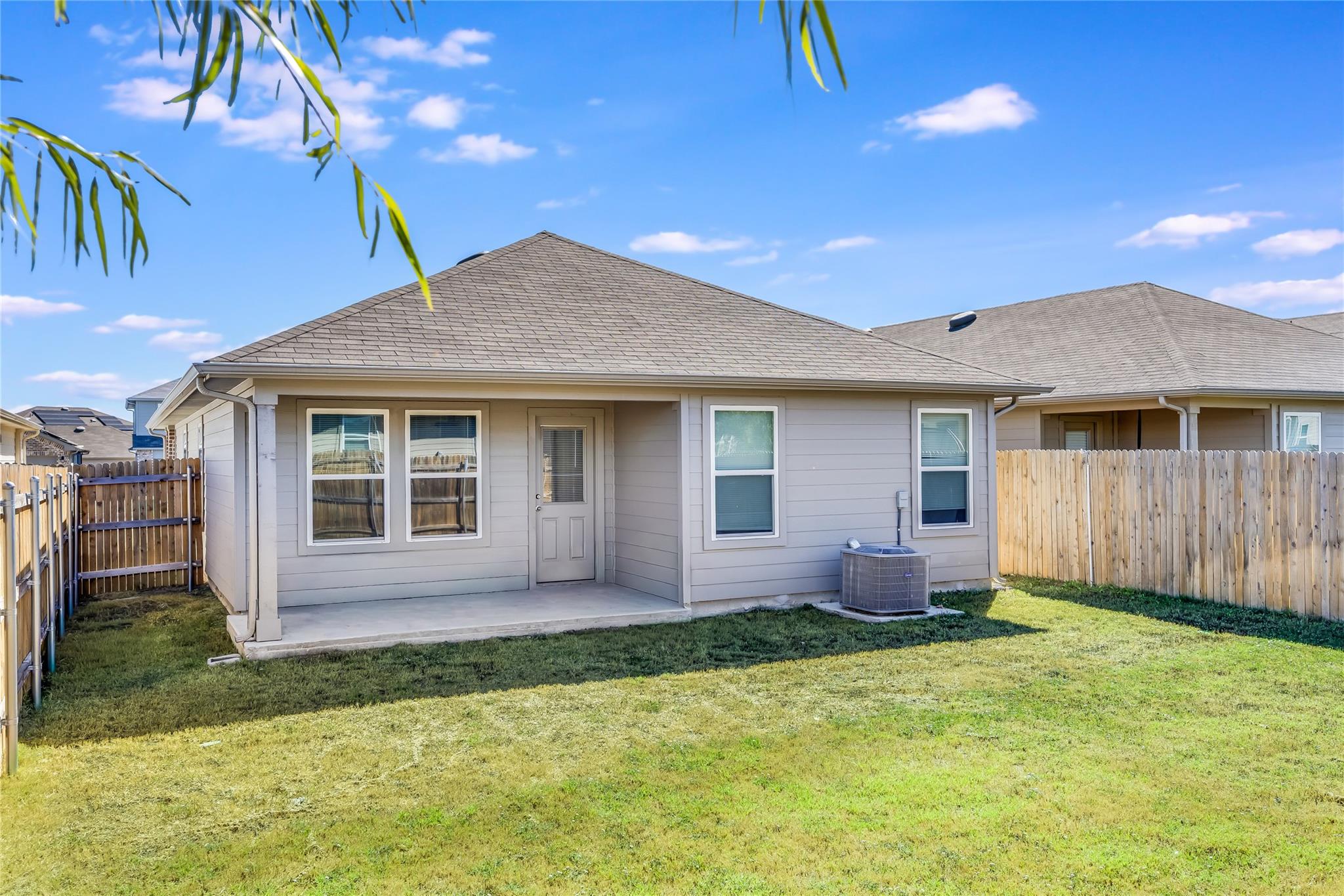 17409 Ginning Ct Property Photo 13