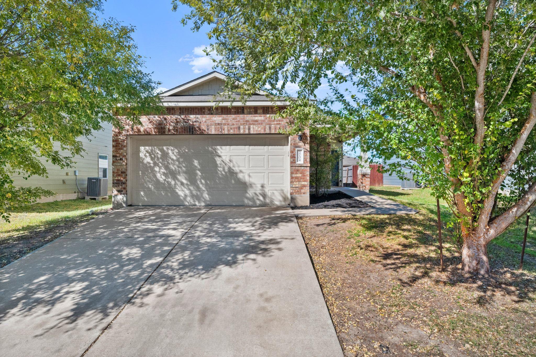 5704 Levenwood Ln Property Photo 2