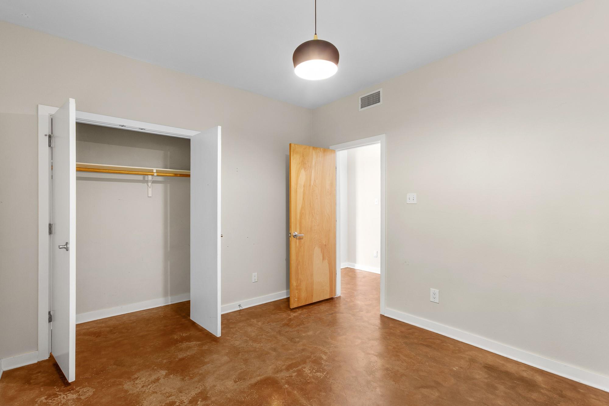 2314 S 5th St Property Photo 6