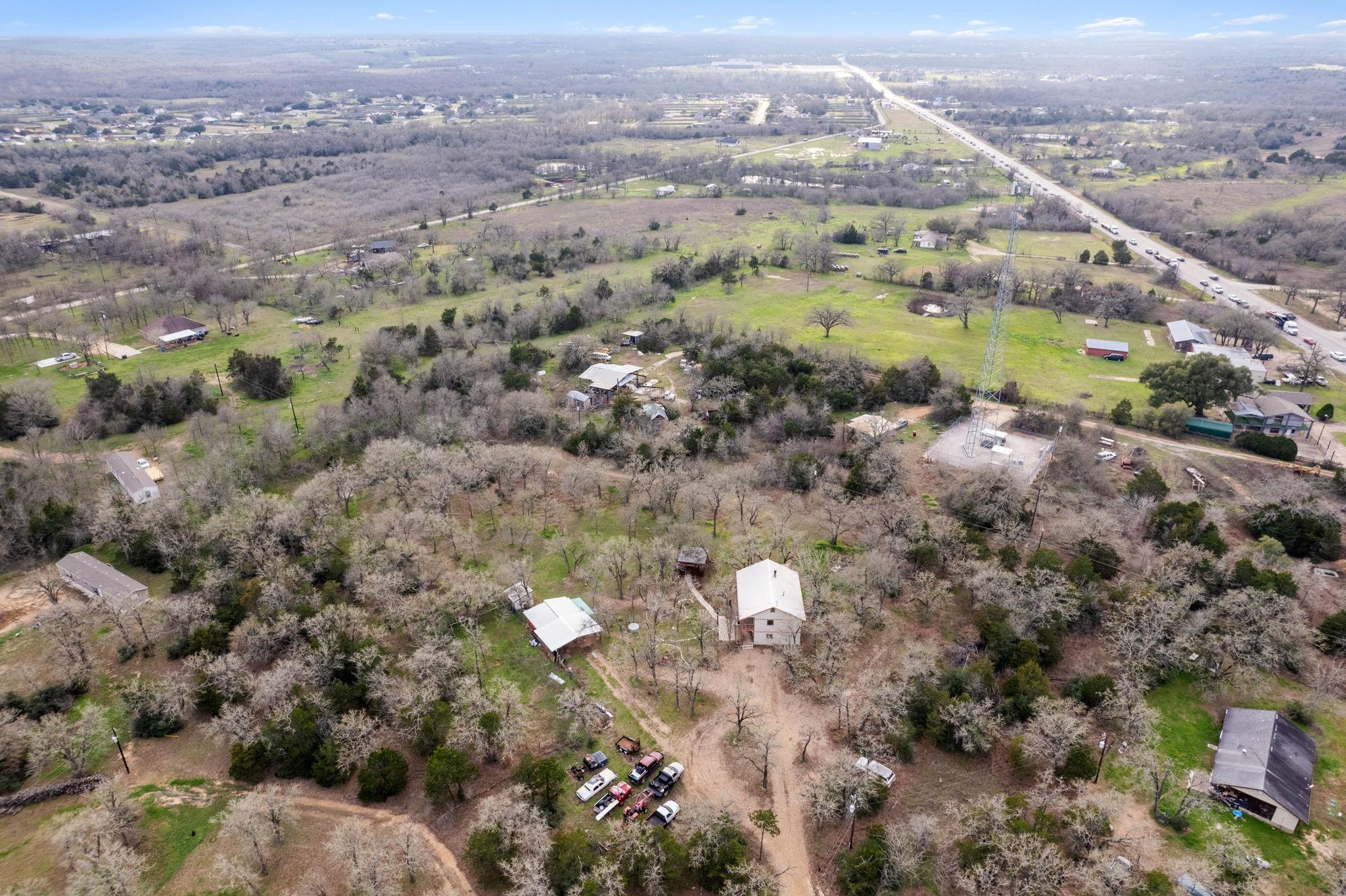 161 Possum Hollow Rd Property Photo 23