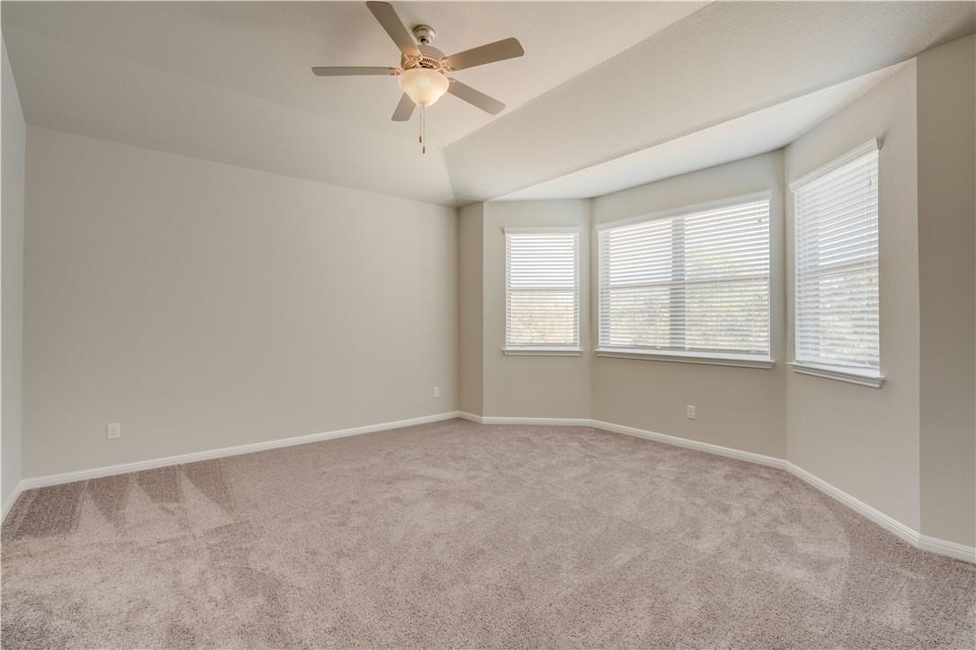 2504 Hat Bender Loop Property Photo 21