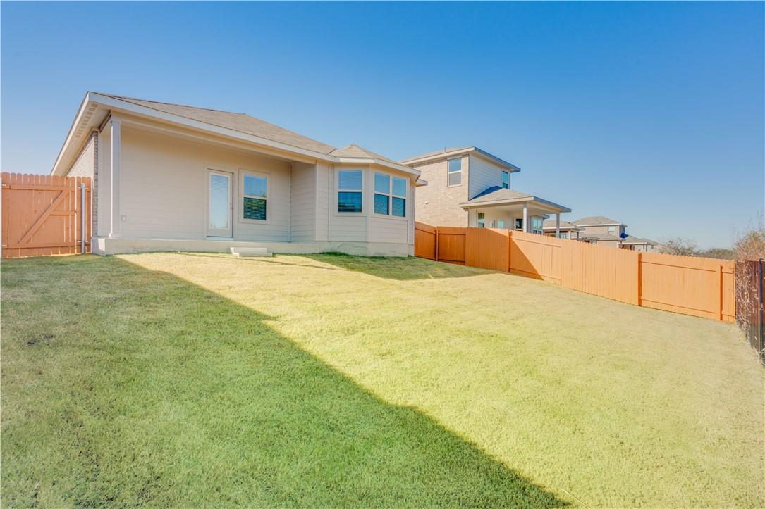 2504 Hat Bender Loop Property Photo 31