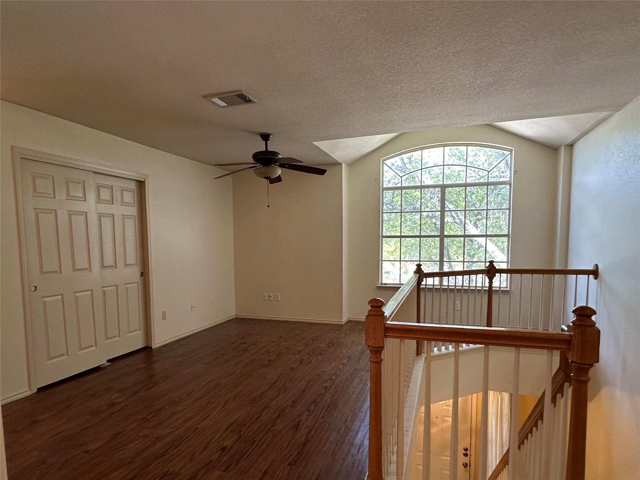3509 Ruby Red Dr Property Photo 4