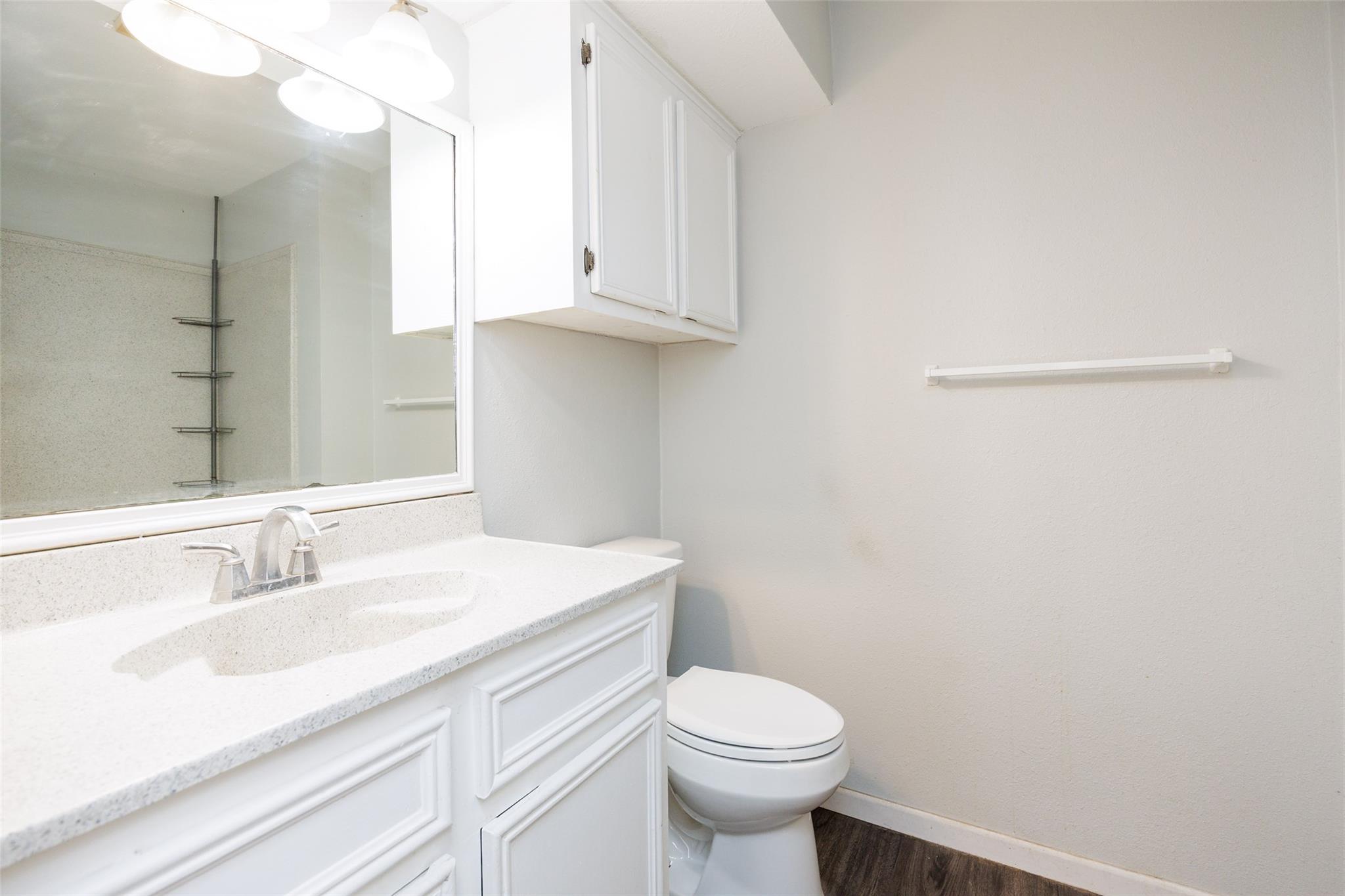 320 Long Pointe Dr Property Photo 23