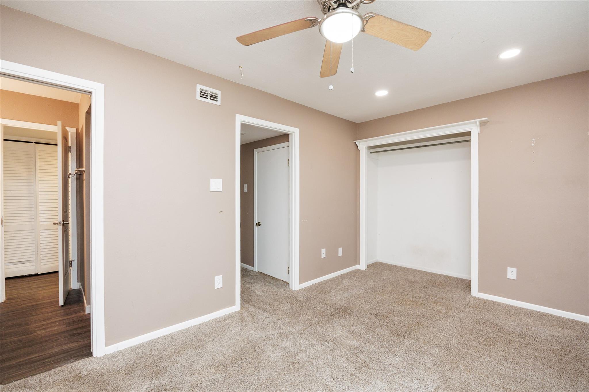 320 Long Pointe Dr Property Photo 31