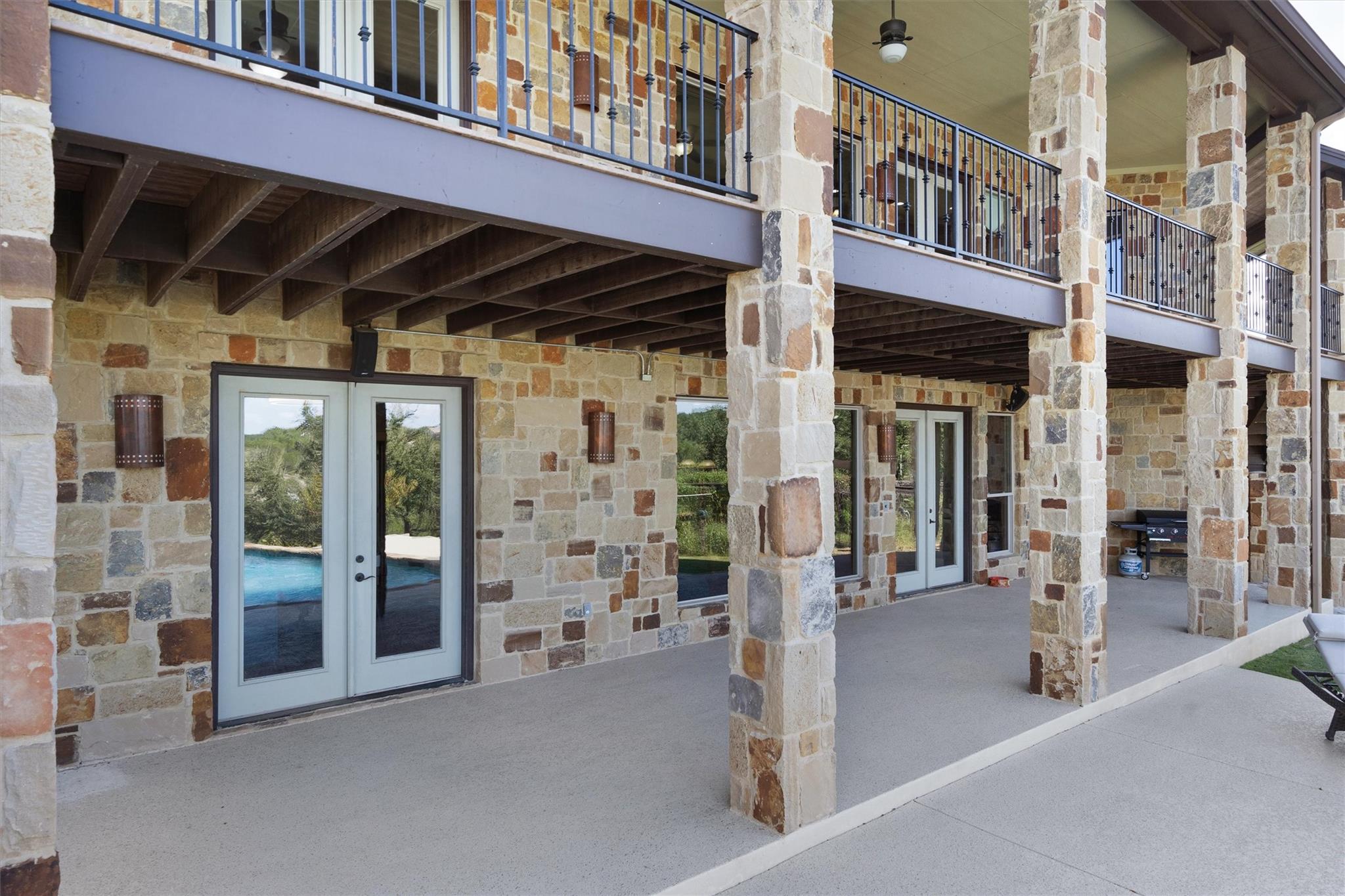 4408 Blacksmith Cv Property Photo 32