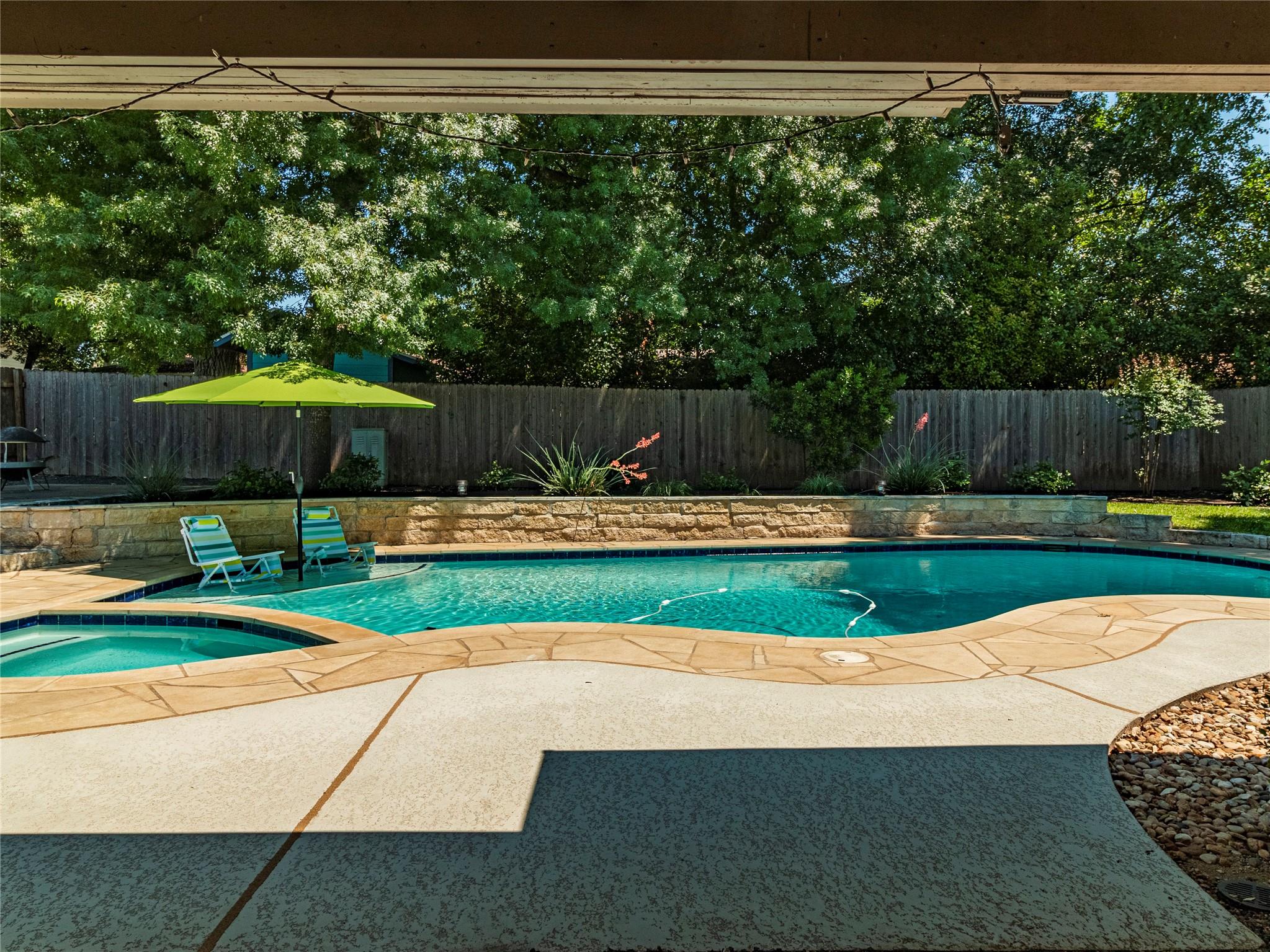 8501 Millway Dr Property Photo 2