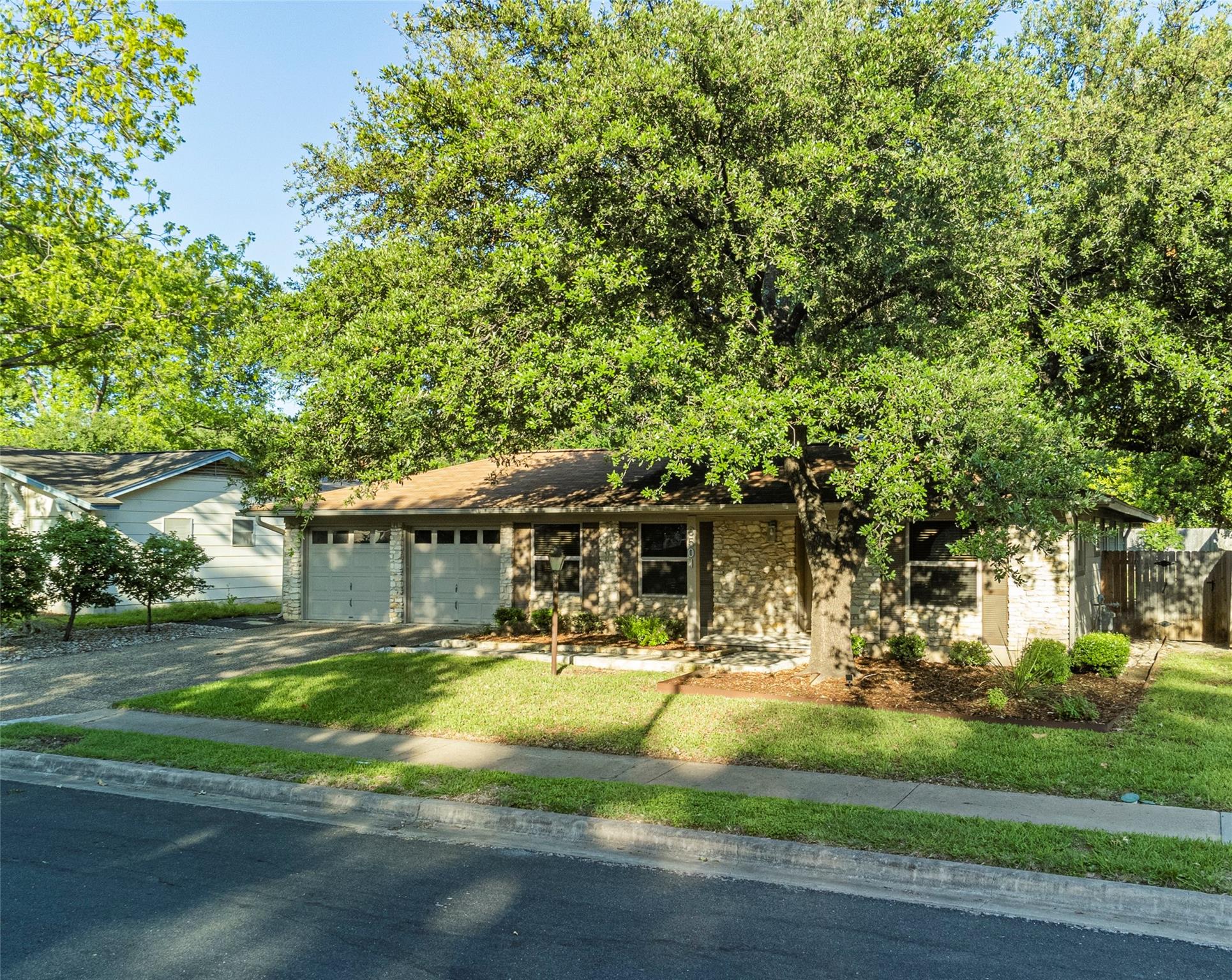 8501 Millway Dr Property Photo 3