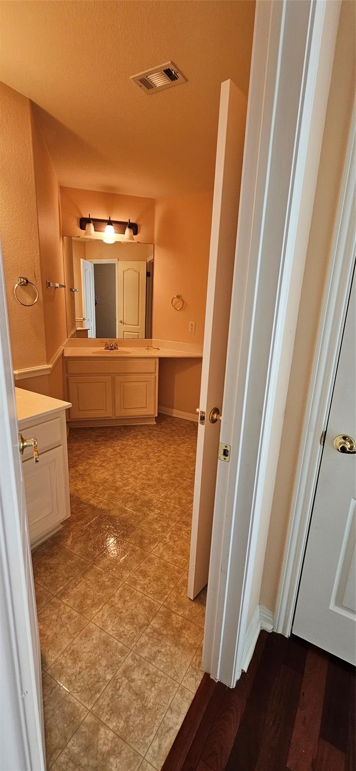 9540 Aire Libre Dr Property Photo 33