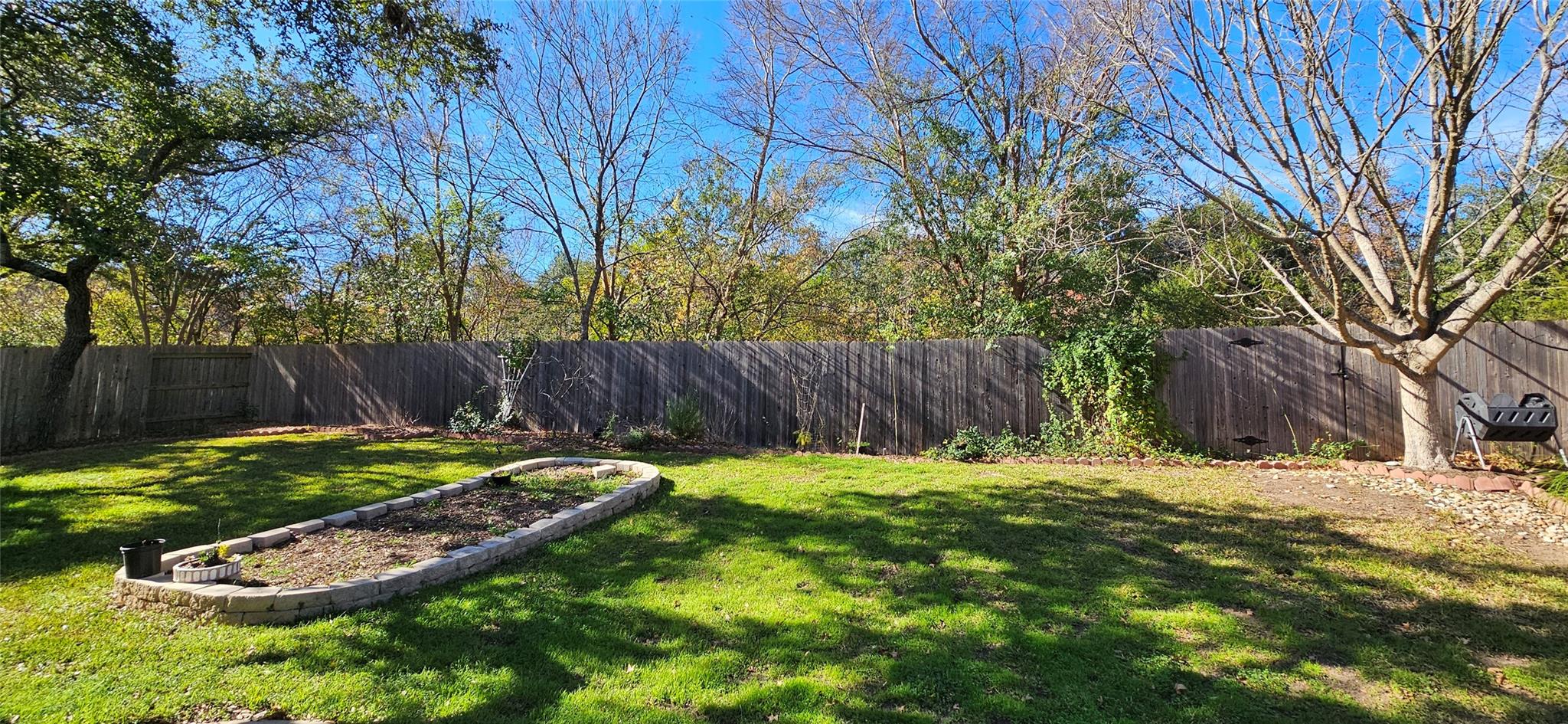 9540 Aire Libre Dr Property Photo 37