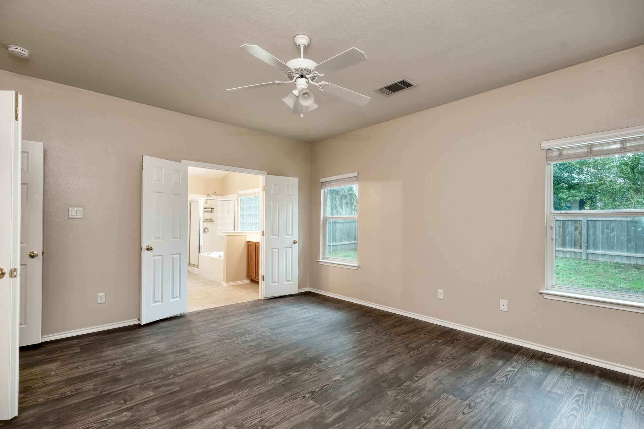 3353 Rod Carew Dr Property Photo 9