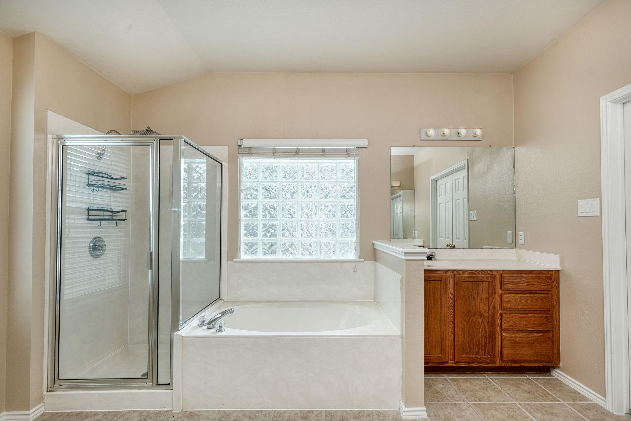 3353 Rod Carew Dr Property Photo 10