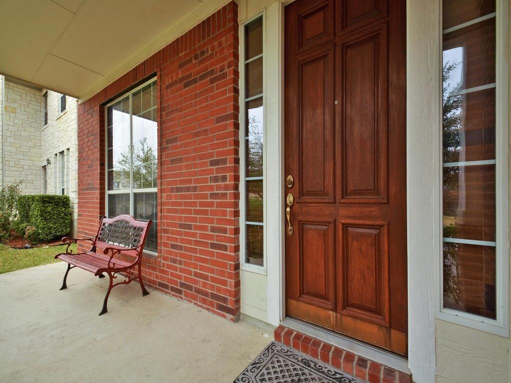 1521 Homewood Cir Property Photo 2