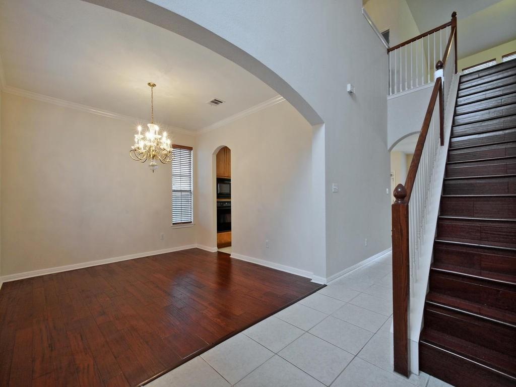 1521 Homewood Cir Property Photo 4