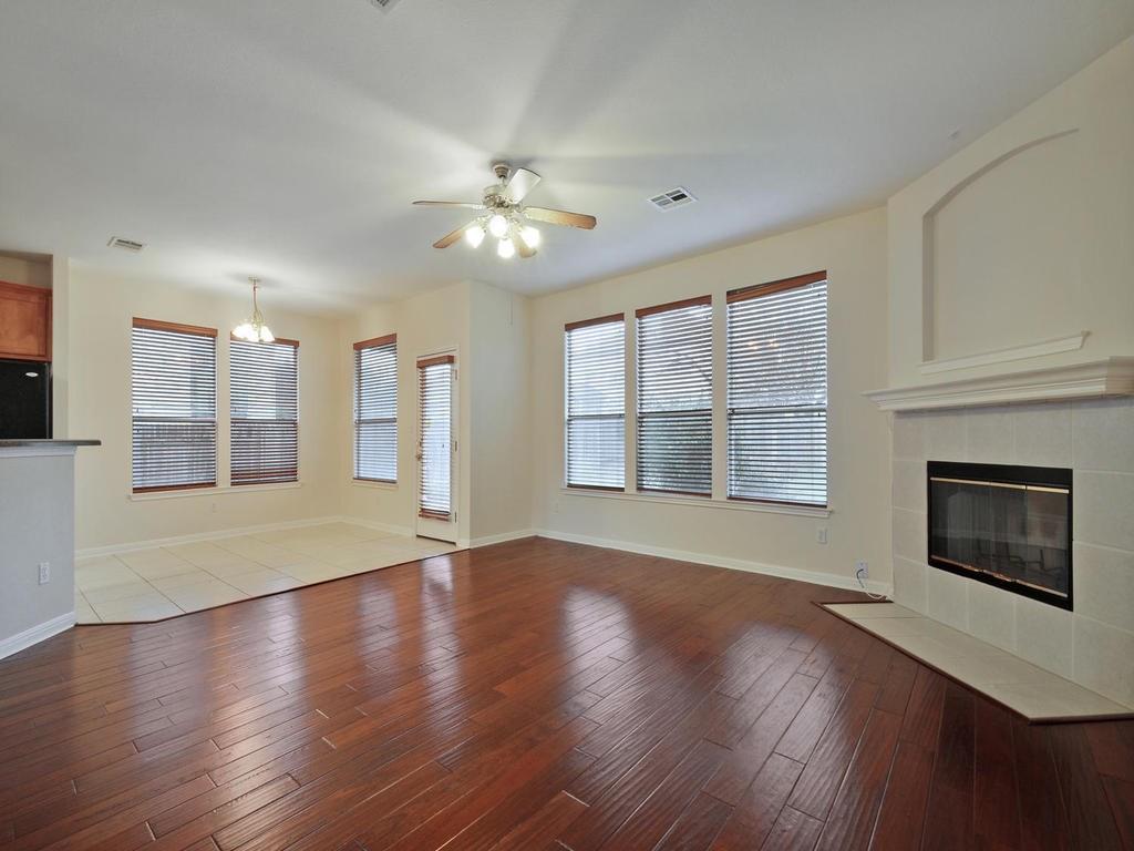1521 Homewood Cir Property Photo 5