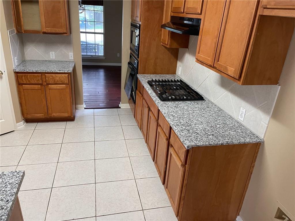 1521 Homewood Cir Property Photo 8