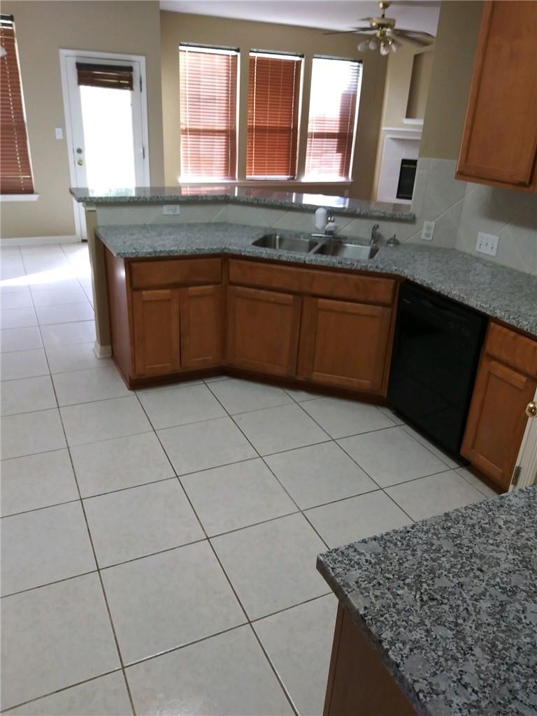 1521 Homewood Cir Property Photo 11