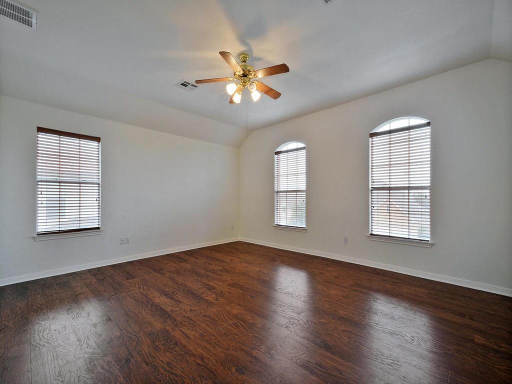 1521 Homewood Cir Property Photo 14