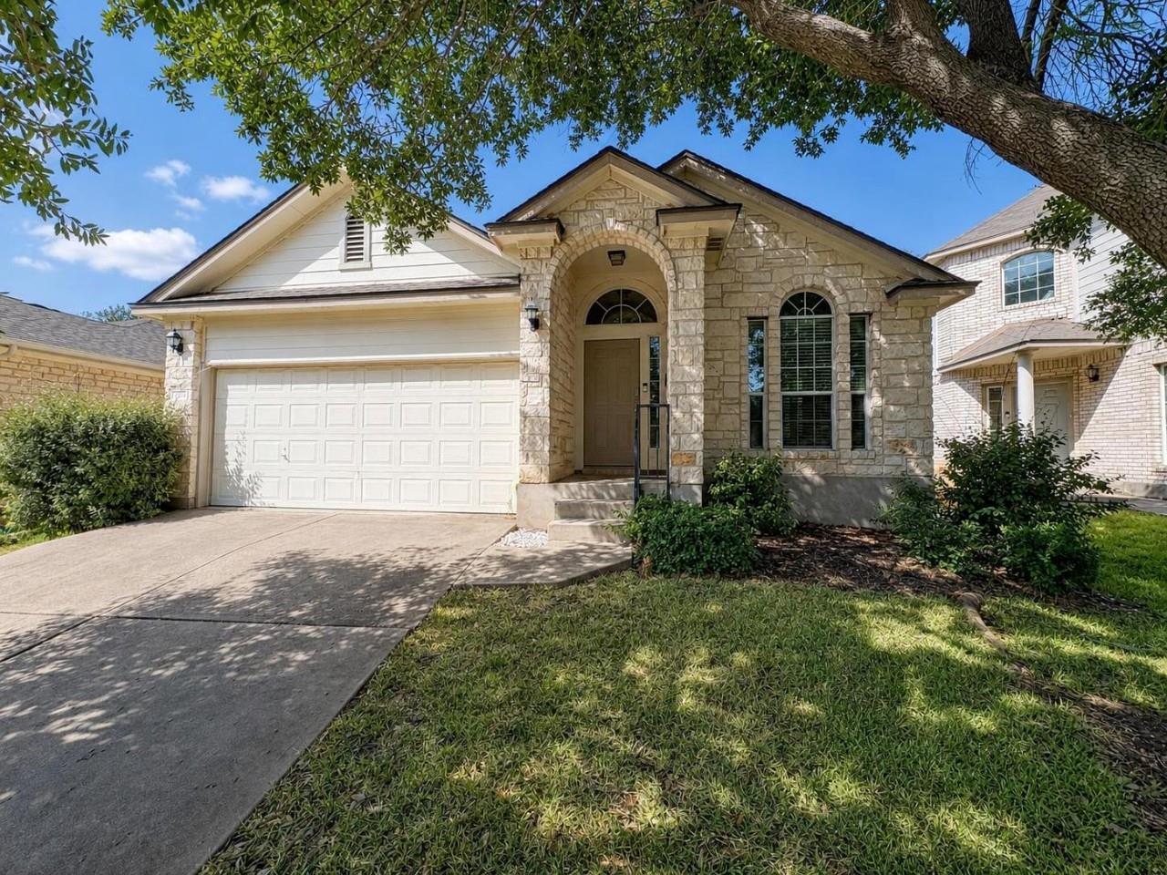 14700 Springs Edge Dr Property Photo 4