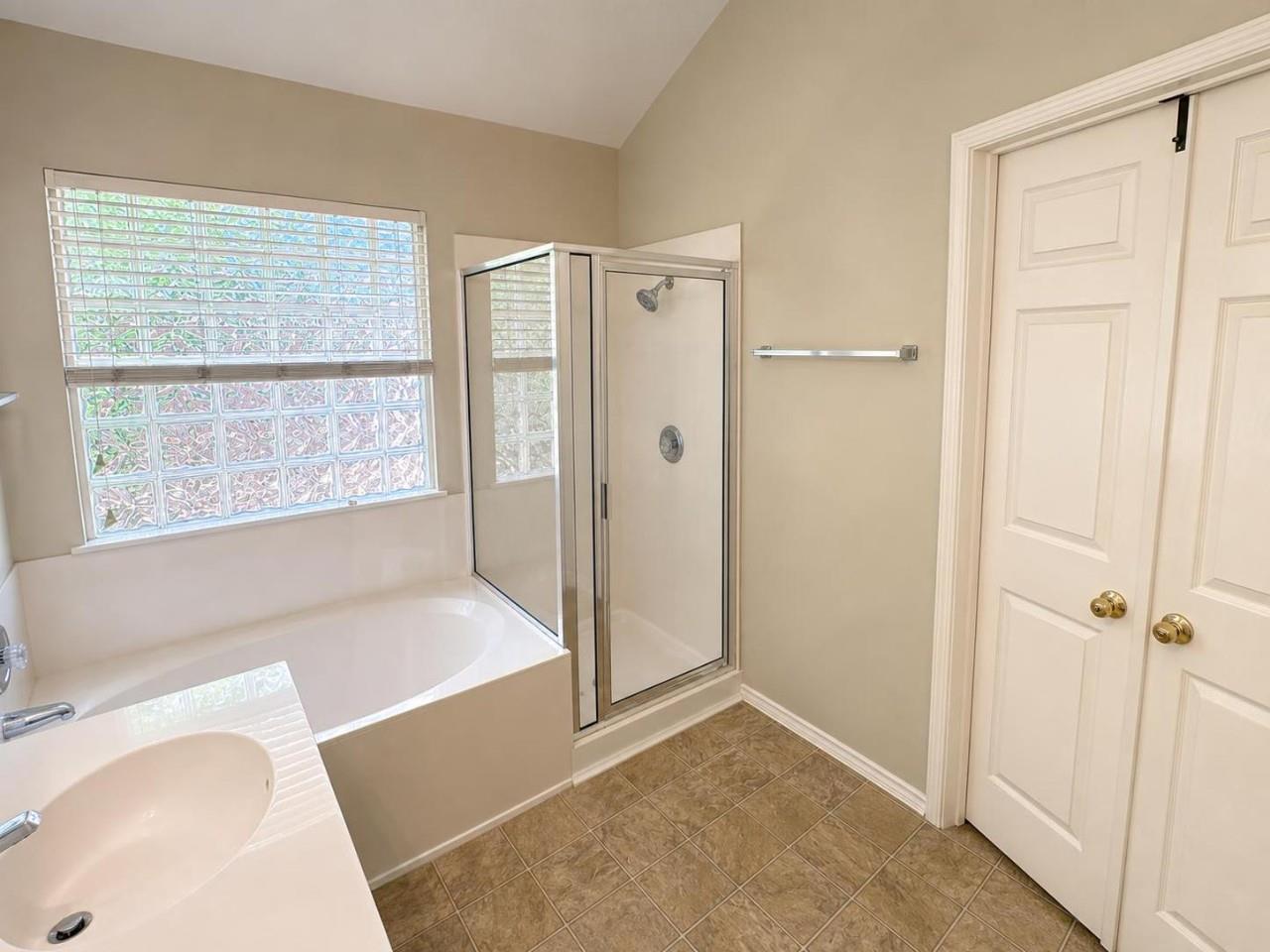 14700 Springs Edge Dr Property Photo 6