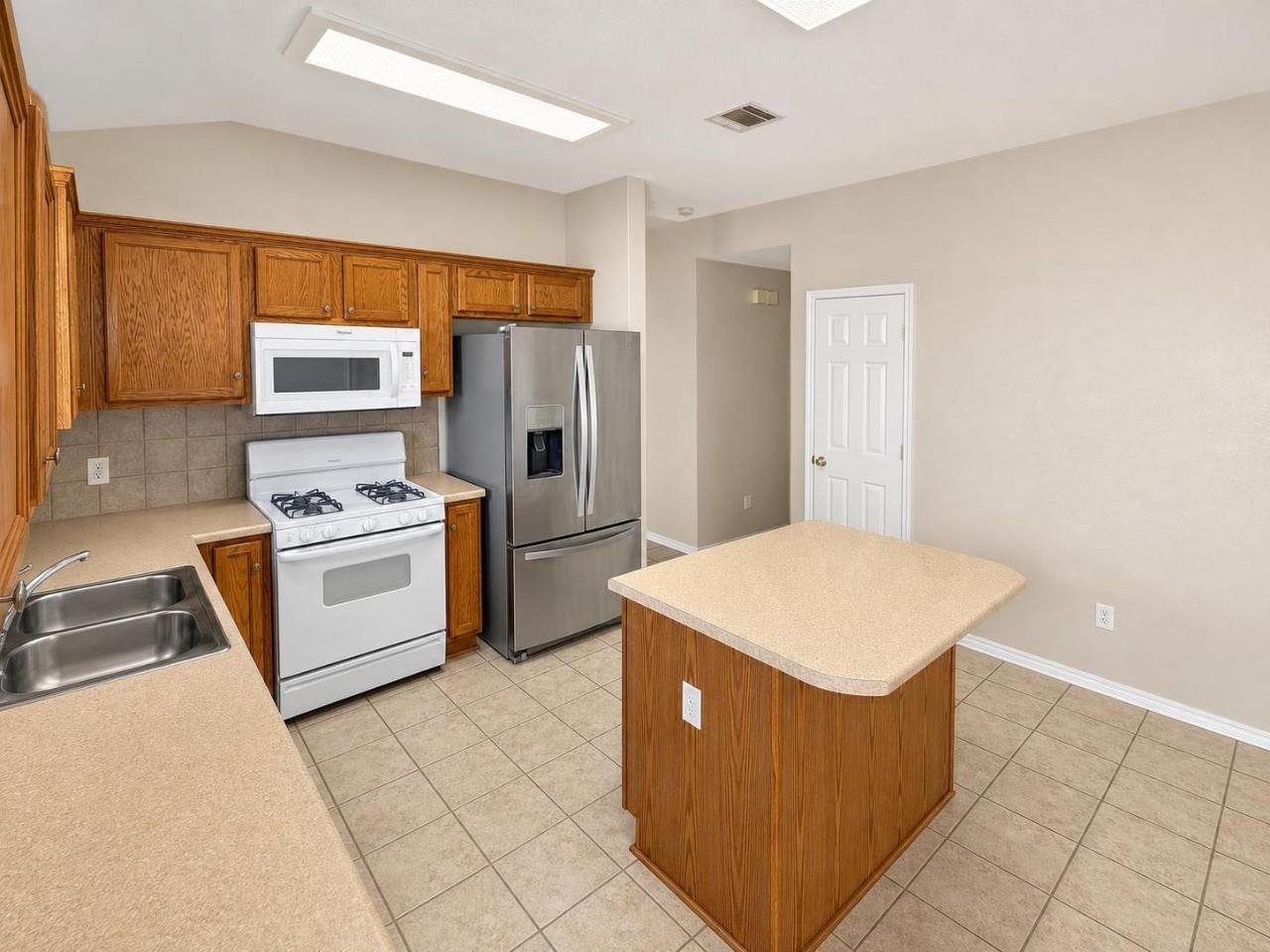 14700 Springs Edge Dr Property Photo 18