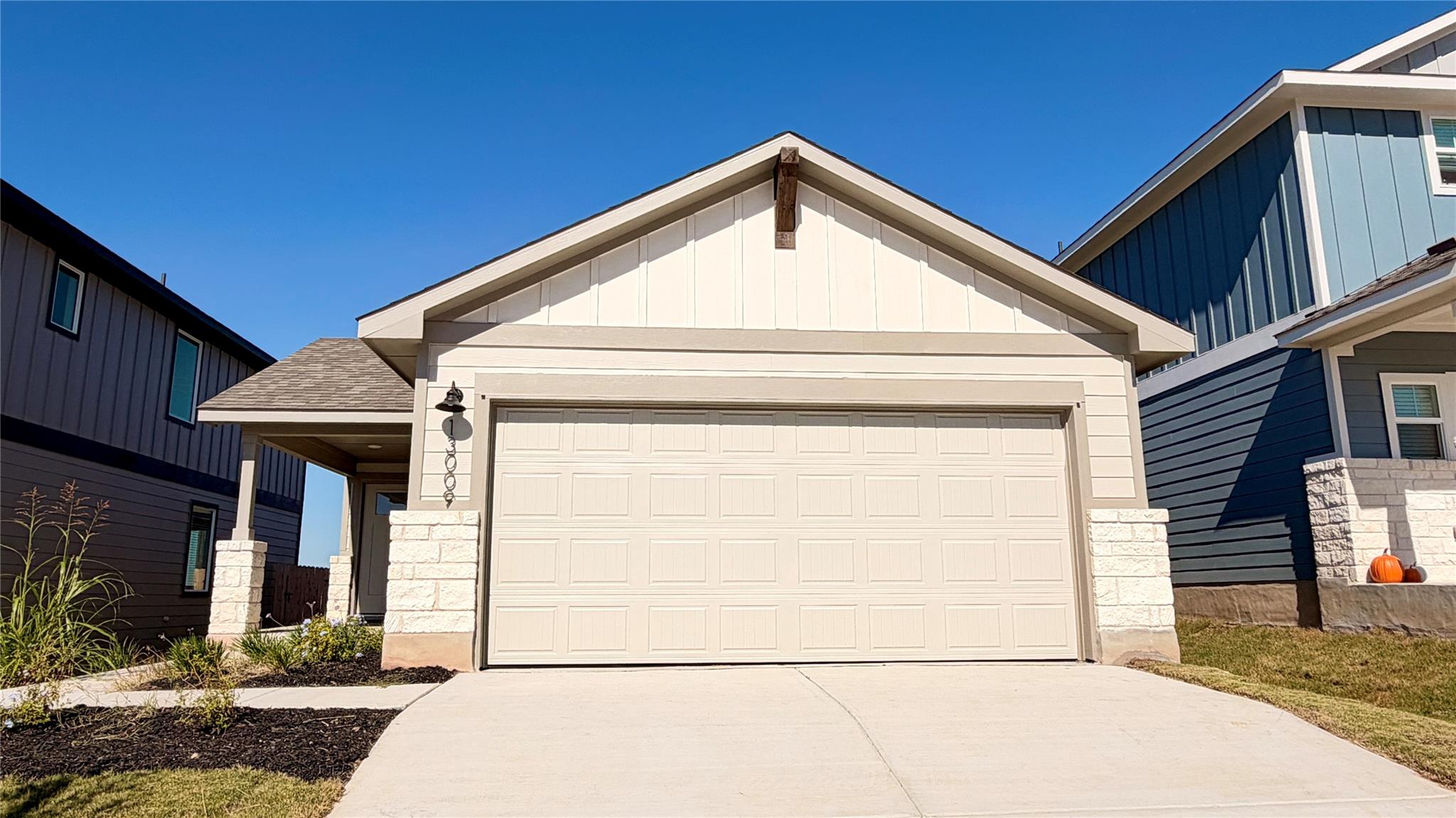13009 Cerulean Spring Dr Property Photo 1
