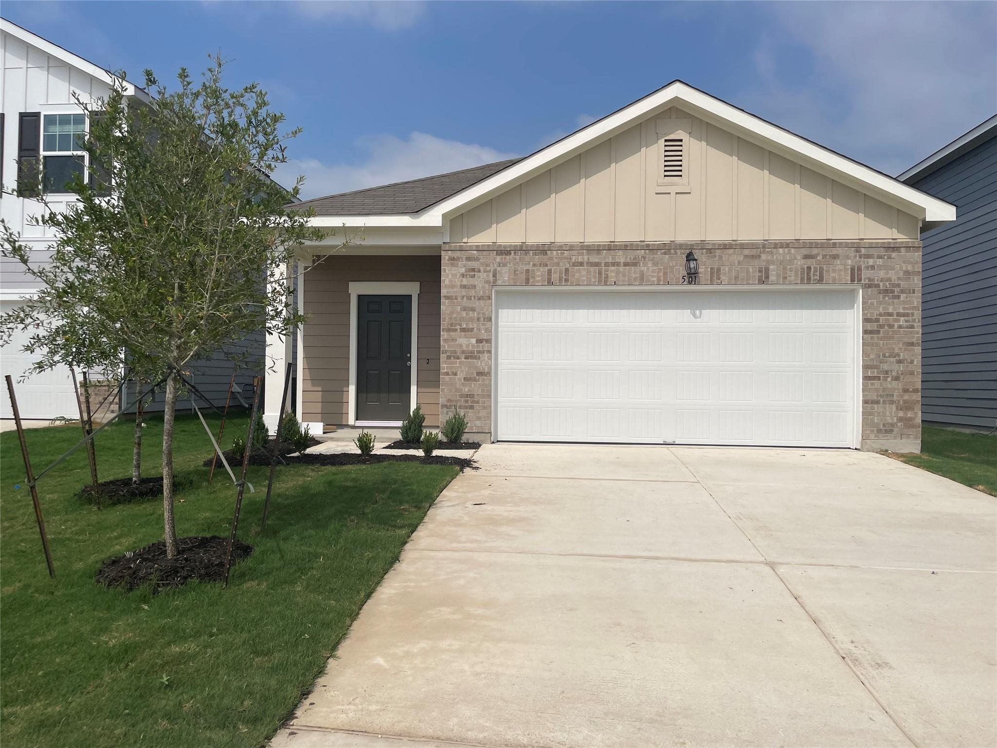 501 Redfish Ln Property Photo 1