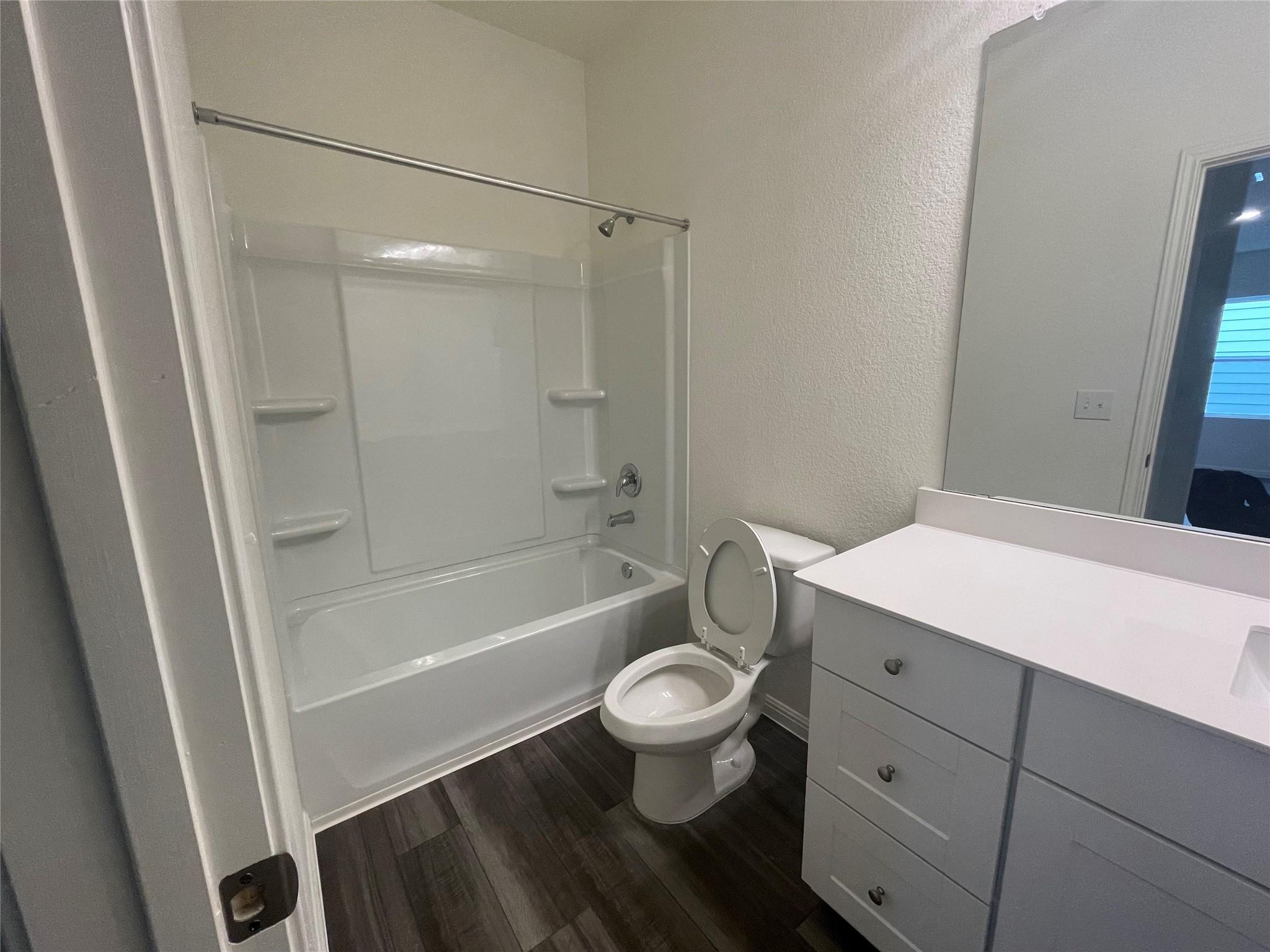 501 Redfish Ln Property Photo 8
